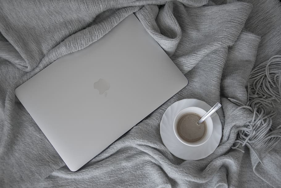apple, macbook, laptop, minimum, aesthetic, coffee, drink, cup, indoors, mug