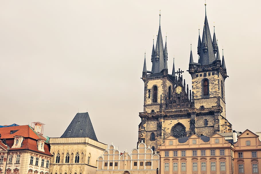 вид спереди, Прага, старый, городская площадь, архитектура, кафедральный собор, Церковь, городской пейзаж, Купол, фасад