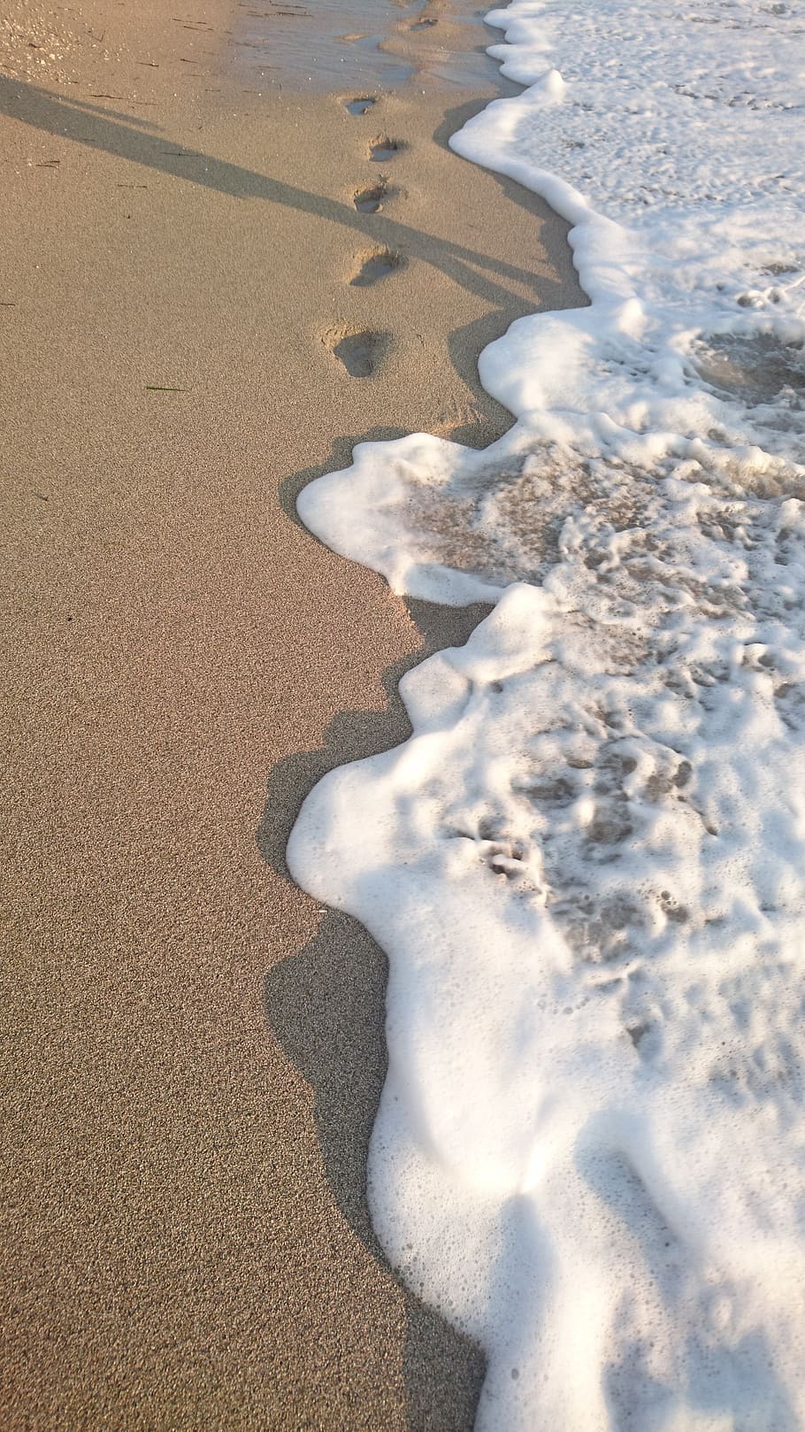 traces, water, beach, sandy, spacer, the waves, lockscreen wallpaper, land, nature, day
