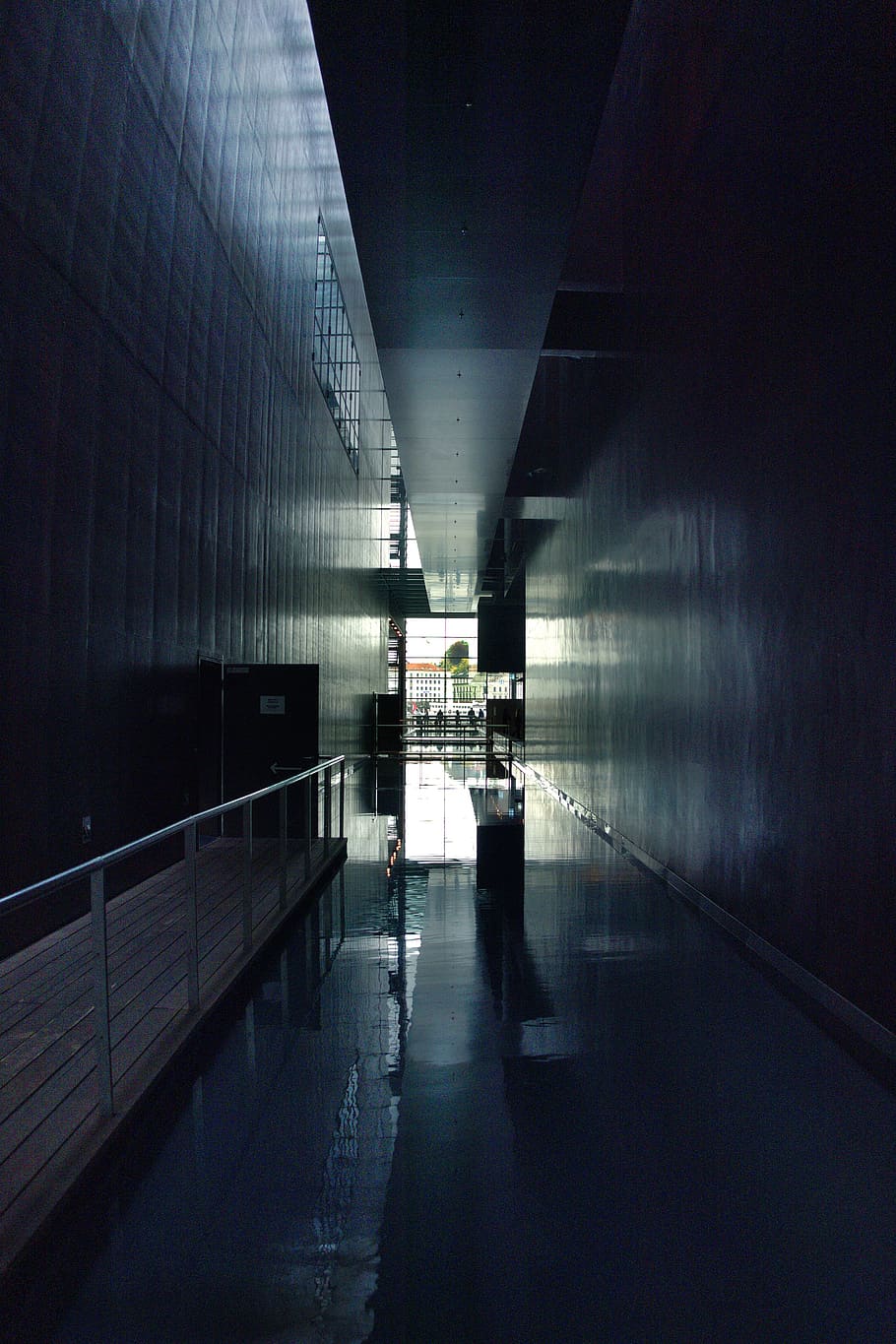 kkl, lucerne, gang, water, architecture, illuminated, built structure, direction, indoors, the way forward