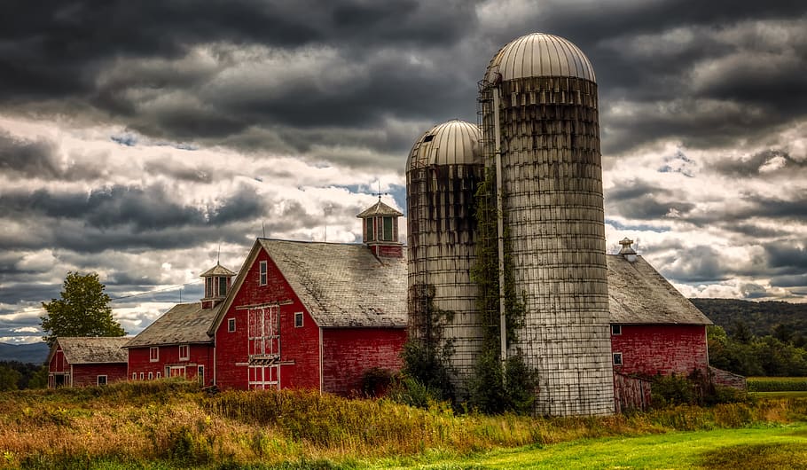 Vermont, Nueva Inglaterra, América, granja, cielo, nubes, silos, granero, estado de ánimo, paisaje