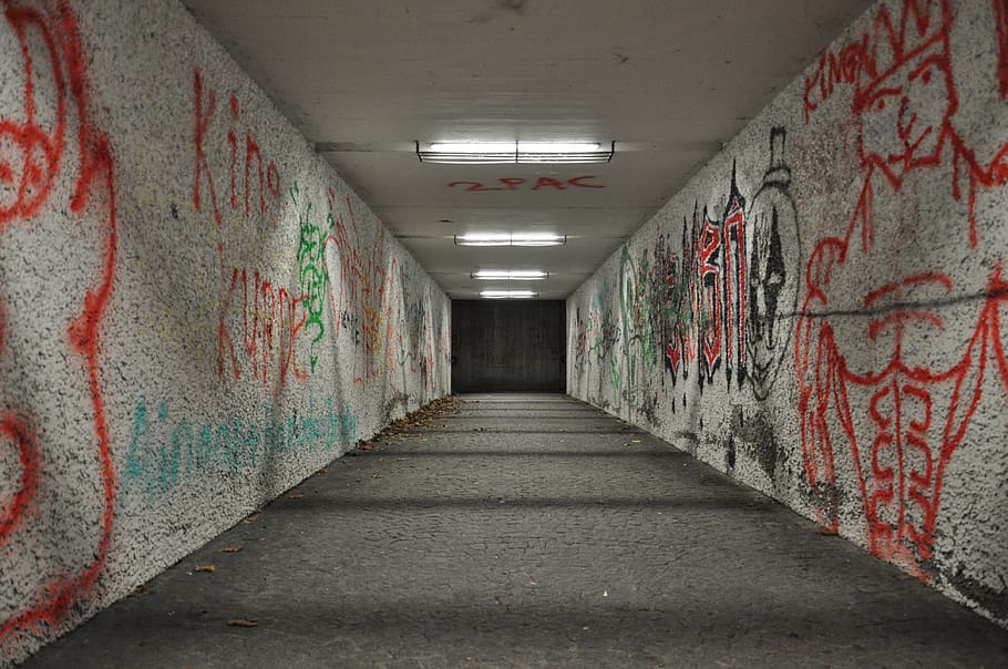 bagian, malam, underpass, sprayer, grafiti, jalan maju, arah, arsitektur, terowongan, tidak ada orang