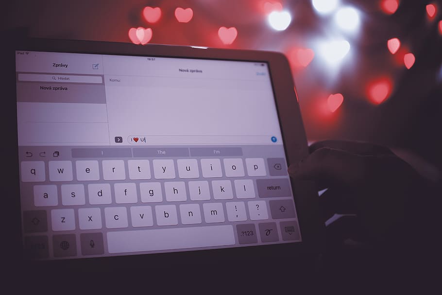 valentine’s, valentine ’s day, detail, screen, tablet, message “ i love, “i, you”, technology, computer