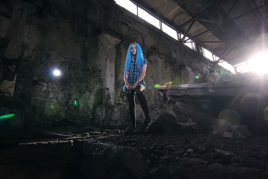 people, darkness, easy, tunnel, girl, dreadlocks, real people, lens flare, full length, lifestyles
