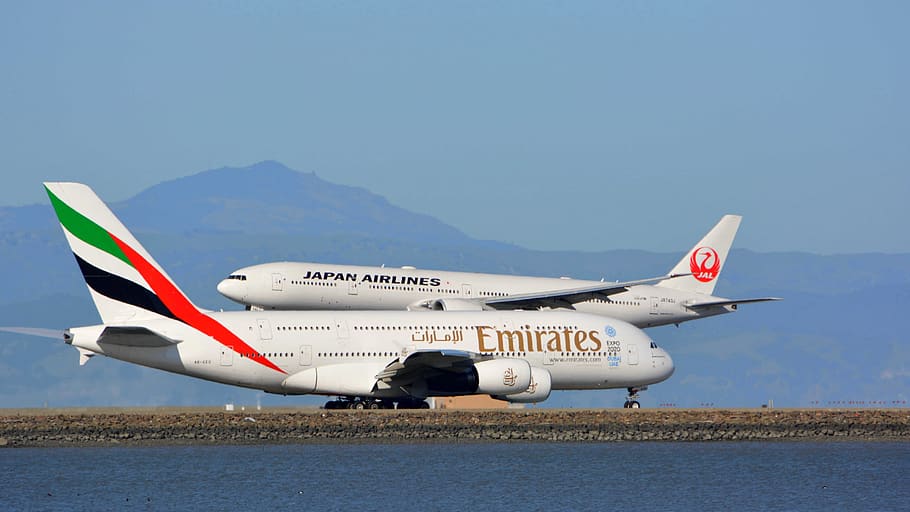 aviones, emiratos, airbus a380, jumbo jet, dubai, avión, aeropuerto, vuelo, aerolínea, airbus