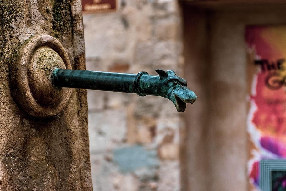 water spout, fountain, gargoyle, medieval, gothic, old world, ancient, antique, provence, manosque