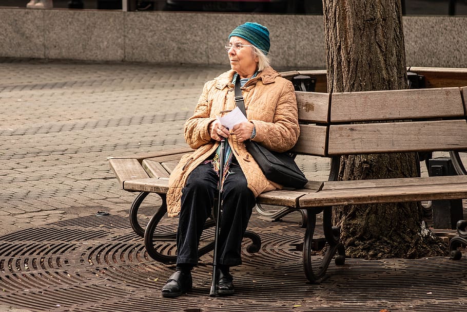 old age, women, grandmother, pensioner, loneliness, park, sitting, seat, bench, one person