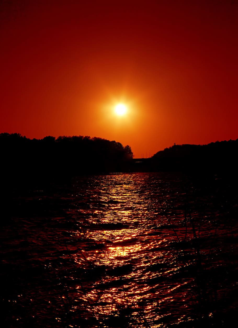 puesta de sol, agua, mar, rojo, cielo, sol, oscuro, ocaso, color naranja, belleza en la naturaleza