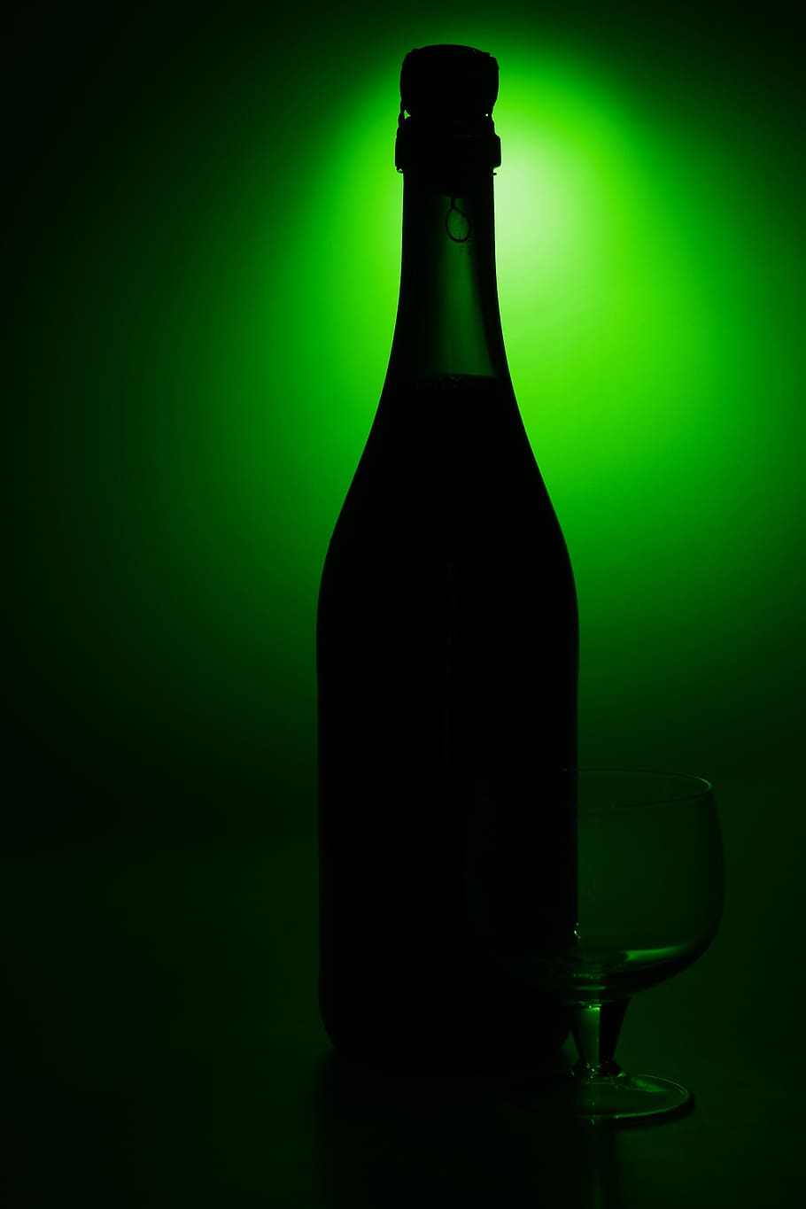 bottle, champagne, drink, effect, light, nobody, objects, shot, studio, wine