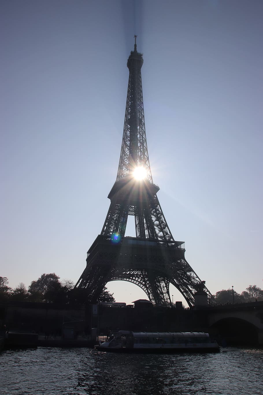 París, Torre Eiffel, magia, sol, Sena, metal, viga, cielo, agua, arquitectura