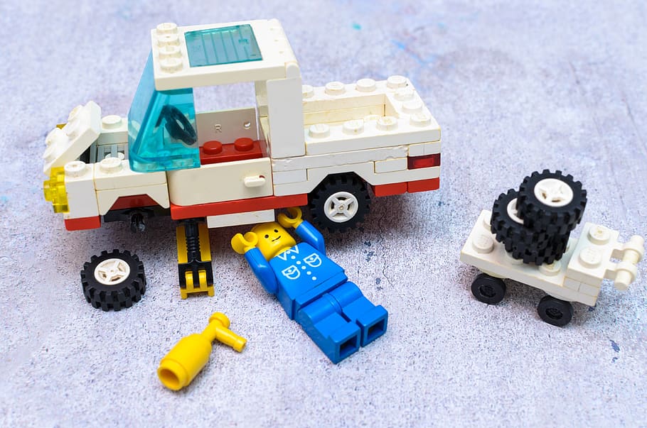lego, toys, childhood, workshop, car, automobile, mechanic, play, bricks, minifigure