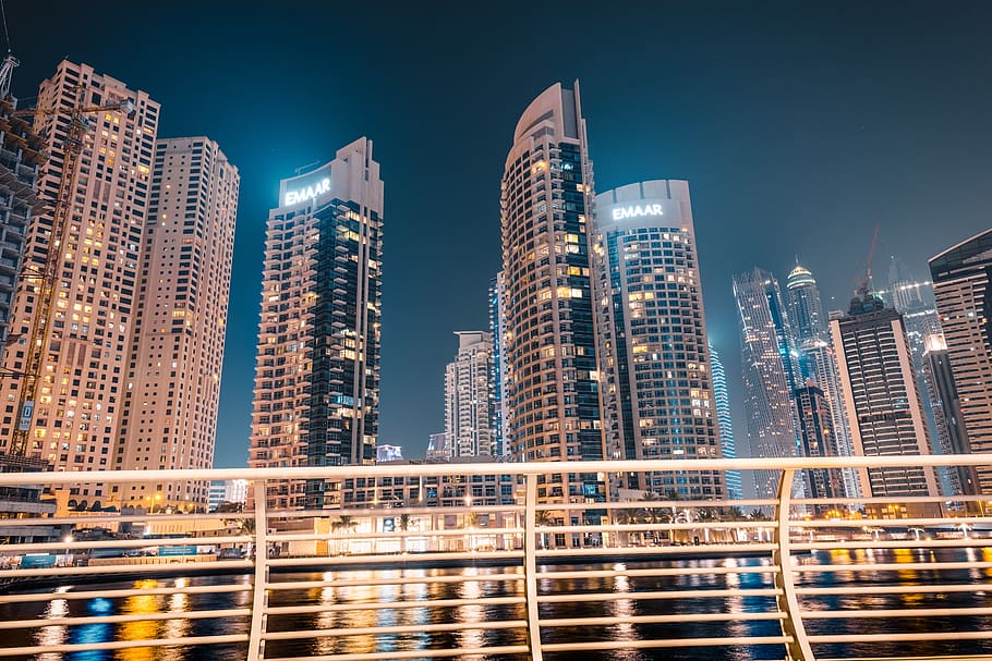Dubai, Asia, Oriente, Marina, Skyline, rascacielos, noche, iluminado, Emiratos Árabes Unidos, moderno
