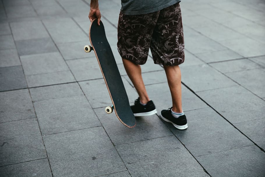pemain skateboard, mengenakan, celana pendek, sepatu kets, bersiap-siap, skate, Atletik, Hitam, Kaki, Susuran tangga