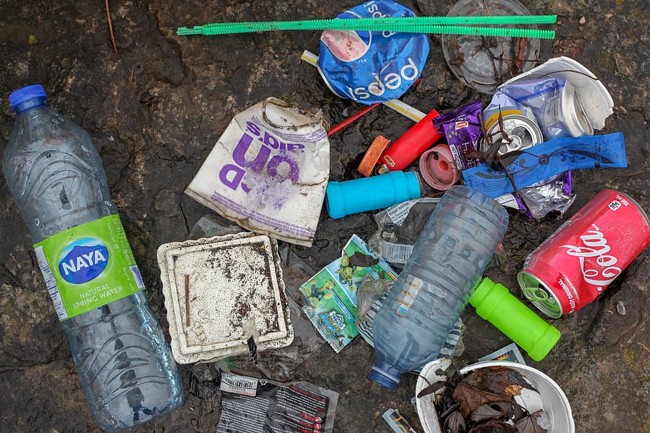 basura, plástico, playa, contaminación, popotes, vista de ángulo alto, botella, desordenado, día, nadie
