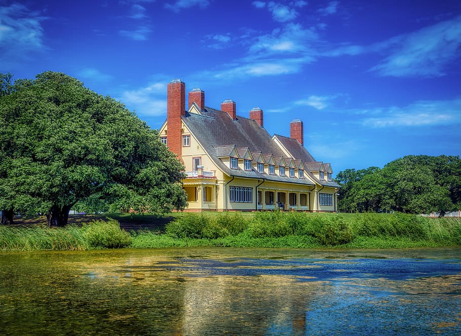 whalehead house, club, home, architecture, landmark, historic, outer banks, inlet, bay, reflections