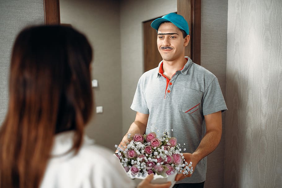 delivery man, flower, florist, shipping, woman, man, content, happiness, grey, apartment