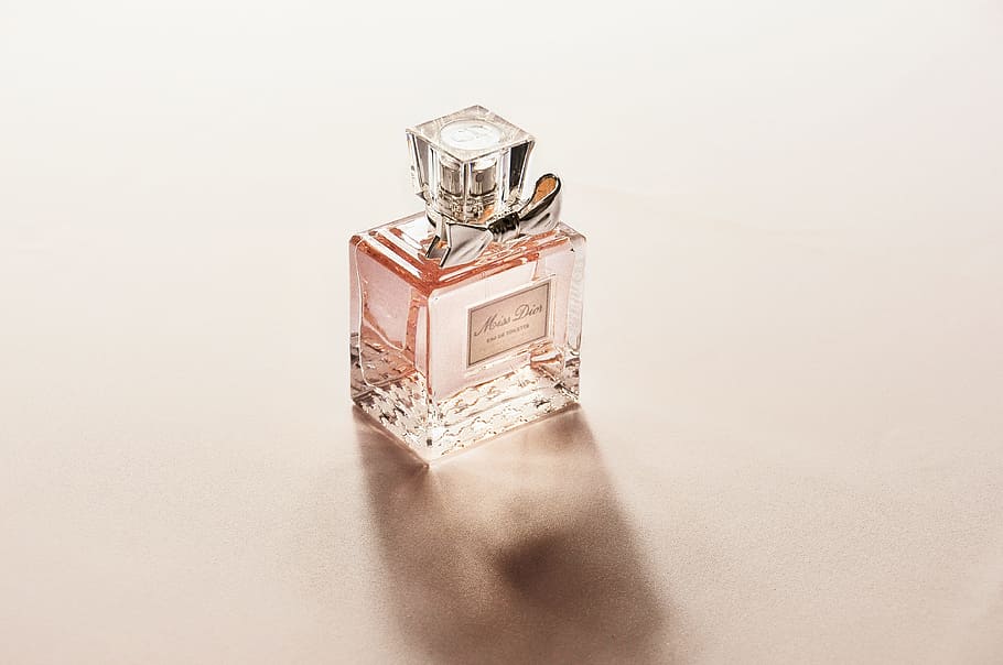 Dior, marca, colônia, perfume, fragrância, francês, tiro do estúdio, riqueza, dentro de casa, diamante - pedra preciosa
