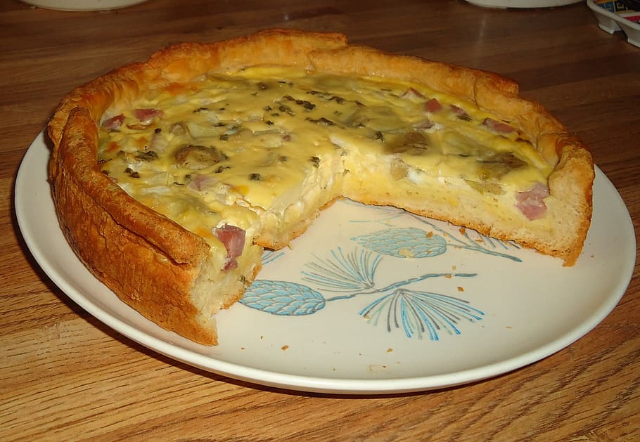 quiche, eggs, omelette, pie, breakfast, food, food and drink, ready-to-eat, freshness, table