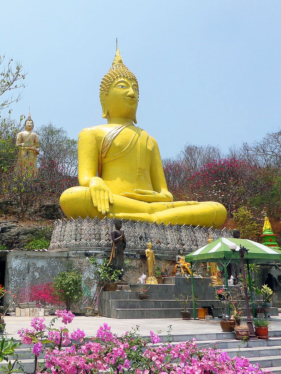 patung buddha di lereng bukit raksasa, pulau koh sichang, teluk, thailand, buddha, agama buddha, agama Budha, patung, thai, tengara