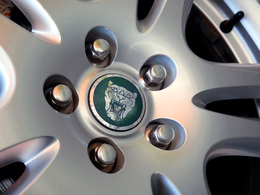 llanta, rueda, detalle, tuerca de rueda, cubo de rueda, aleación, rueda de automóvil, automotriz, marca, logotipo de jaguar