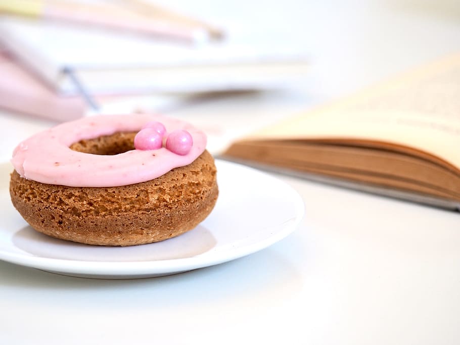 pink, donut, breakfast, food, open, book, read, plate, minimal, white