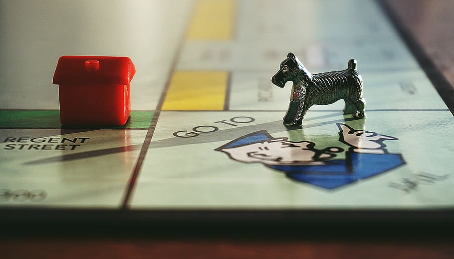 monopolio, juegos de mesa, juegos, familia, cárcel, perro, casa, hotel, representación, interior