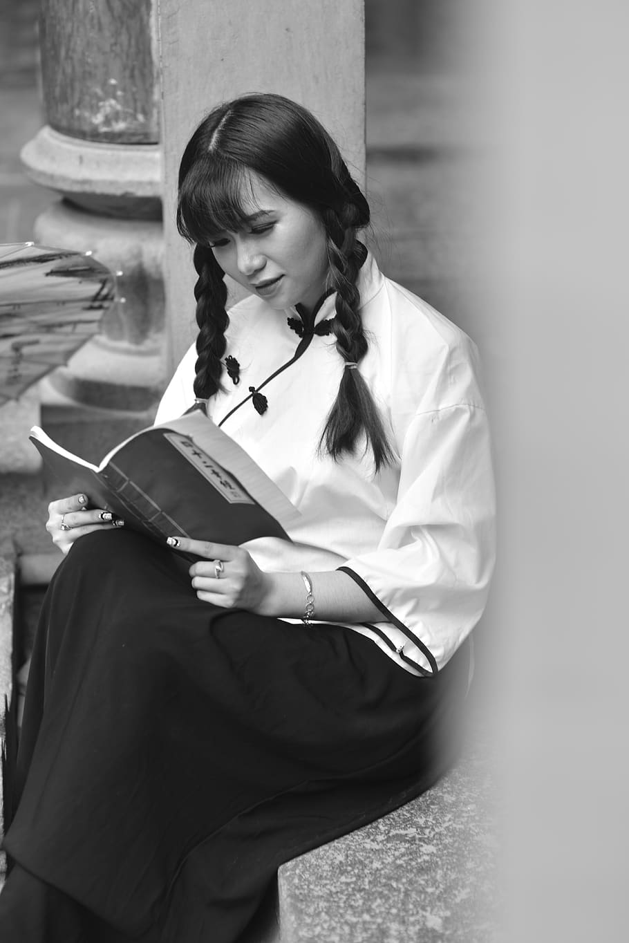 costume, china, sour, books, people, page, come, young, nice, female