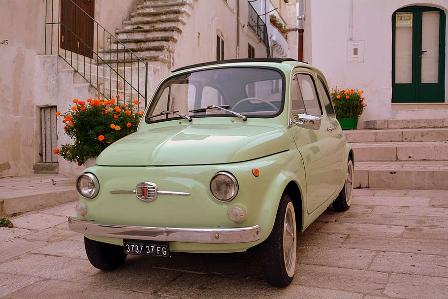 vintage car, five hundred, 500, fiat, alley, flowers, stairs, monte sant'angelo, gargano, puglia