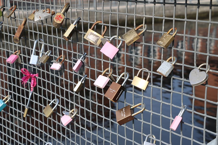 cinta, kunci, komitmen, romantis, jembatan, tergantung pada kunci, tampere, finlandia, tidak ada orang, pagar