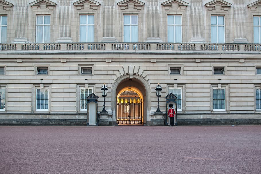 Palacio de Buckingham, Londres, ciudad y urbano, arquitectura, exterior del edificio, estructura construida, arco, ciudad, día, fachada