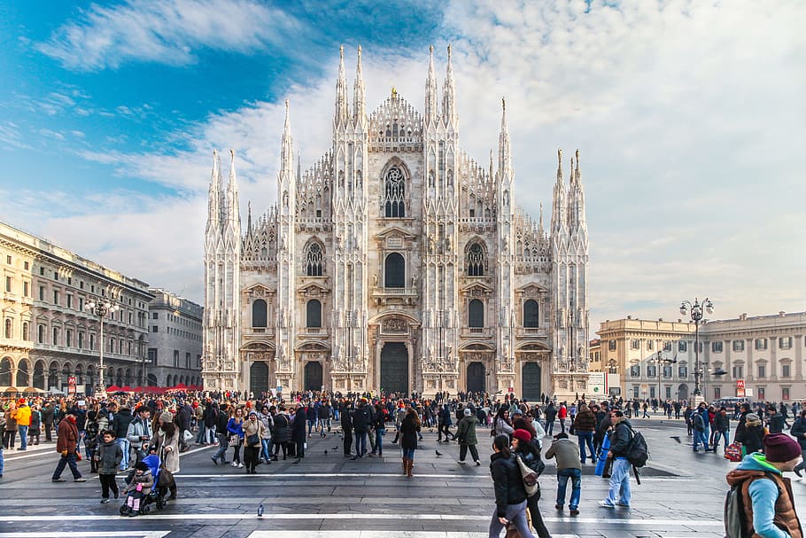 Milán, Italia, personas, año nuevo, invierno, ciudad, arquitectura, urbano, edificio, multitud