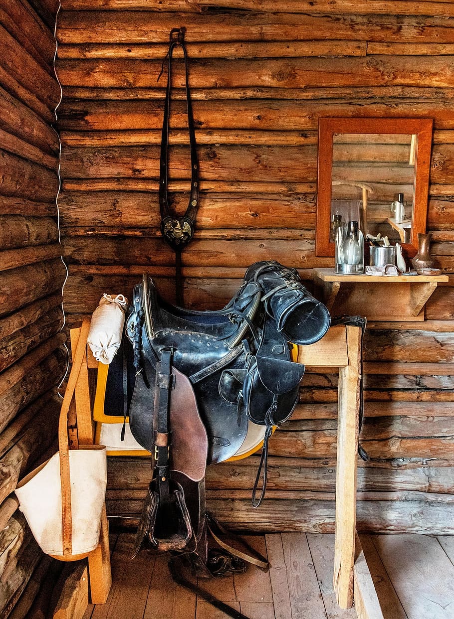 leather, saddle, old, object, horse, stable, farm, wood - material, architecture, indoors