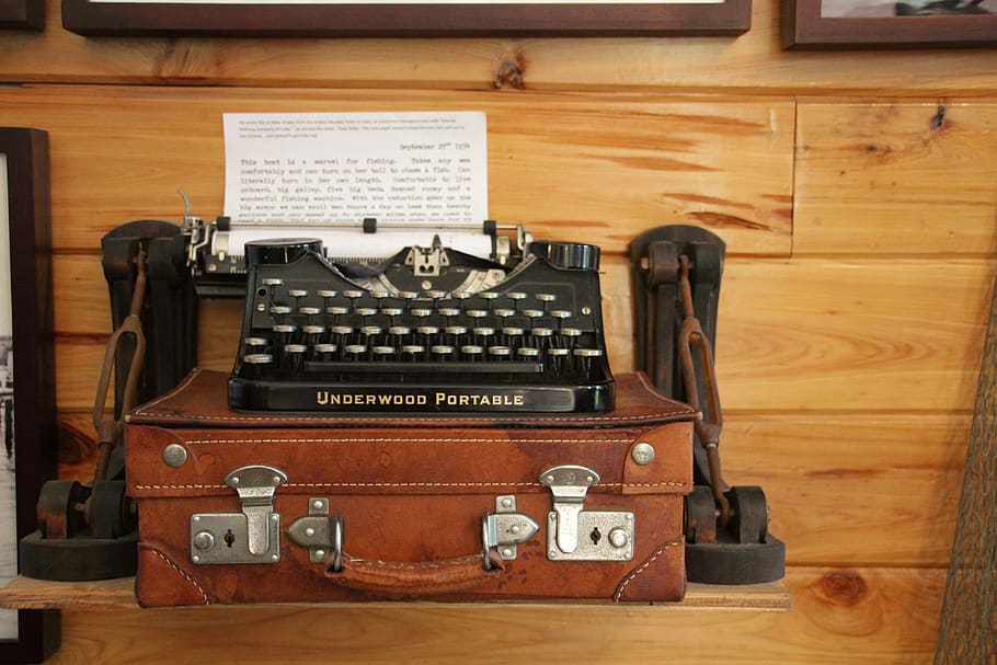 Hemingway, máquina de escribir, histórico, vintage, antiguo, escribir, libros, interior, estilo retro, madera - material