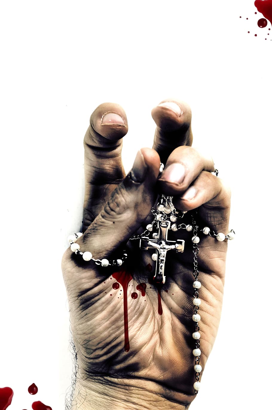 horor, rosario, dosa, darah, ketakutan, teror, malam, psikiatri, latar belakang putih, satu orang