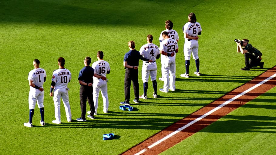 houston astros, baseball, sports, national anthem, minute maid park, grass, group of people, green color, plant, men
