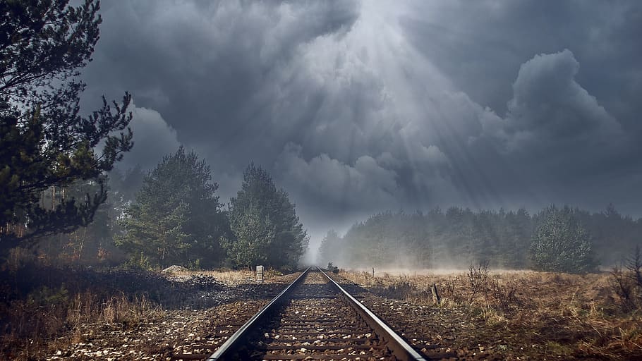 rel kereta api, suram, hutan, jalur kereta api, transportasi, lanskap, awan, dramatis, badai, langit