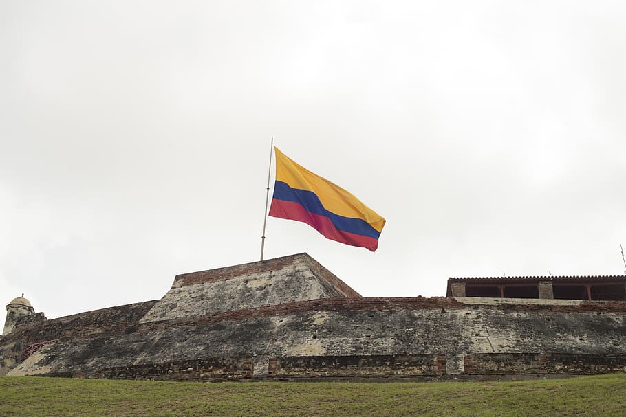 colombia, bandera, fuerte, cielo, arquitectura, estructura construida, naturaleza, patriotismo, nadie, día