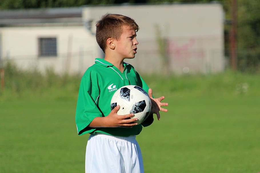 football, autové throw-in, footballer, ball, aut, throw-in, sport, boy, pupils, younger pupils
