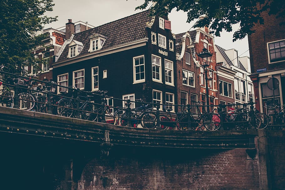kanal di amsterdam, kota dan Perkotaan, amsterdam, sepeda, holland, rumah, sungai, air, arsitektur, struktur yang dibangun