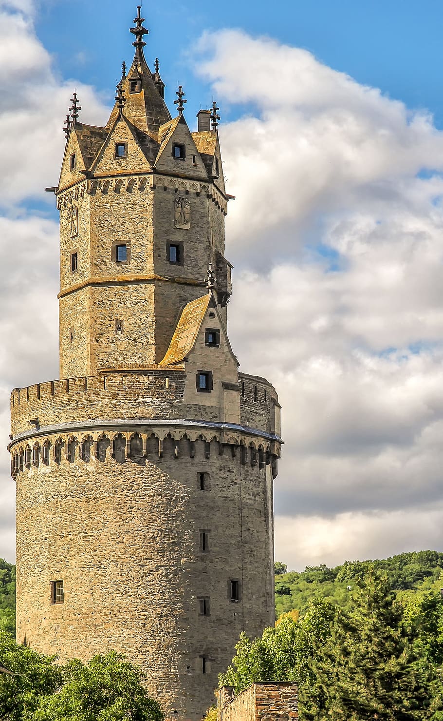 stone, building, round tower, andernach, old, middle ages, architecture, round, masonry, historically