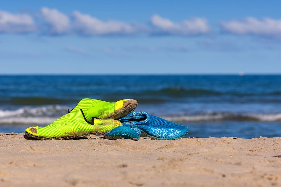 slippers, beach, flip flops, summer, beach shoes, sea, sandals, sand, shoes, coast