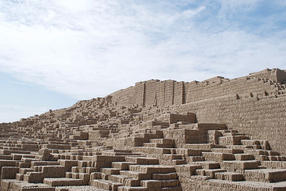 Lima, Perú, América del Sur, América, historia, hito, huaca pucllana, adobe, arcilla, pirámide