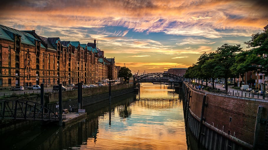 hamburg, speicherstadt, channel, houses, germany, city trip, vacations, architecture, city, waters