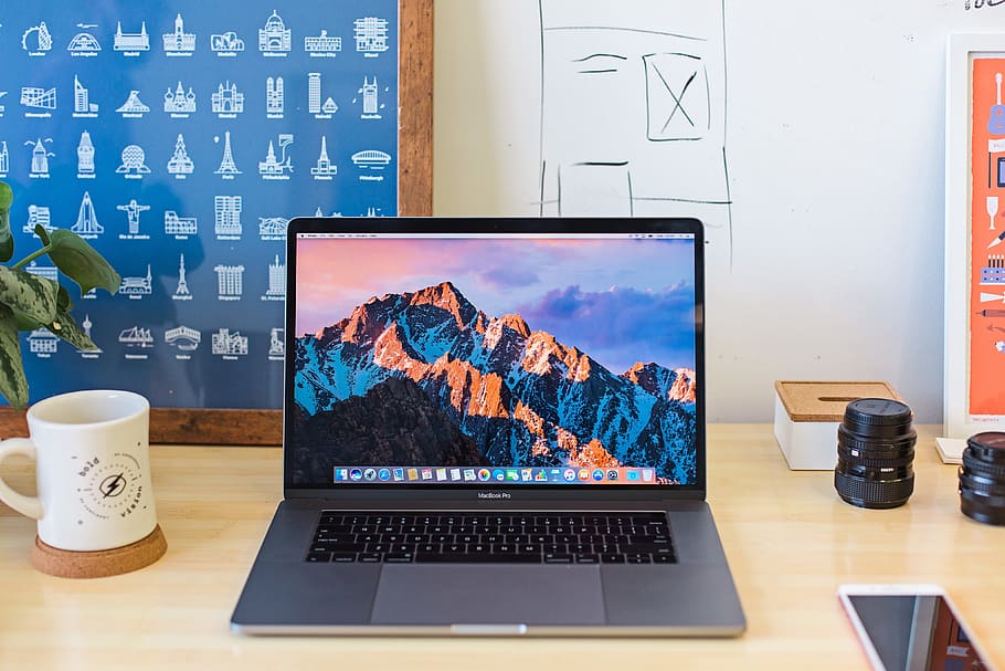 laptop na mesa, tecnologia, computador, designer, mesa, laptop, macBook, escritório, cartaz, trabalho