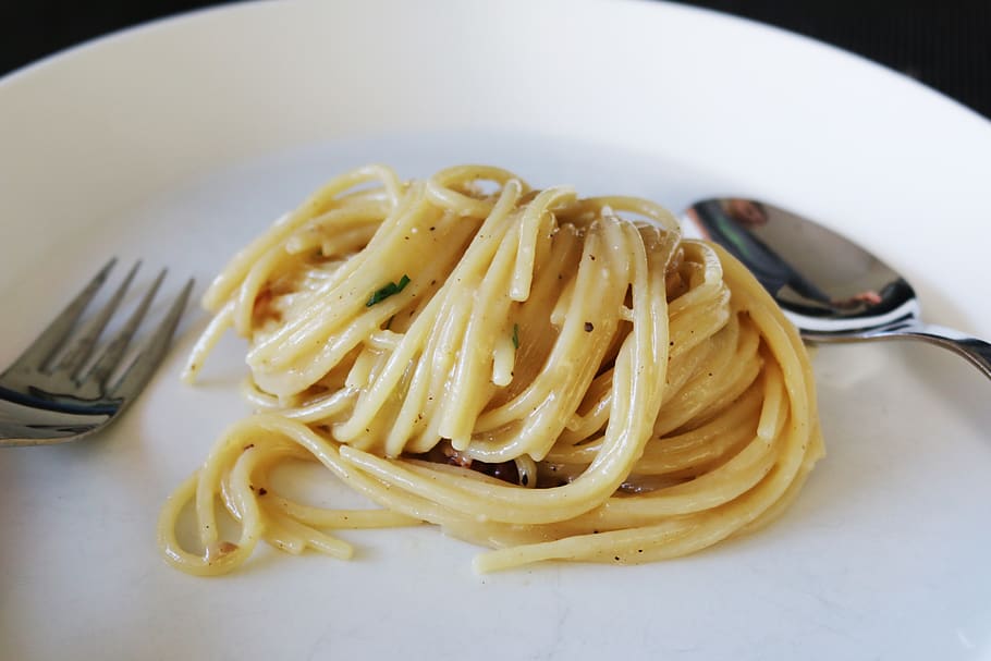 pasta, in the evening, dining, spoons, fork, food, spaghetti, creamy pasta, cream, restaurant