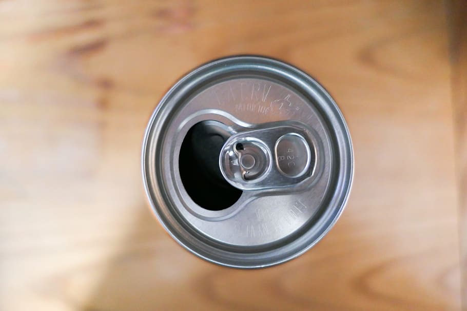 open can, Food and Drinks, Macro, Objects, can, desk, drink, wood, wood desk, directly above