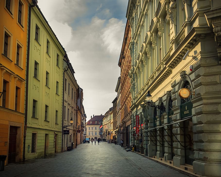 ciudad, bratislava, colores, antiguo, arquitectura, calle, tranquilo, vacío, nubes, dramático