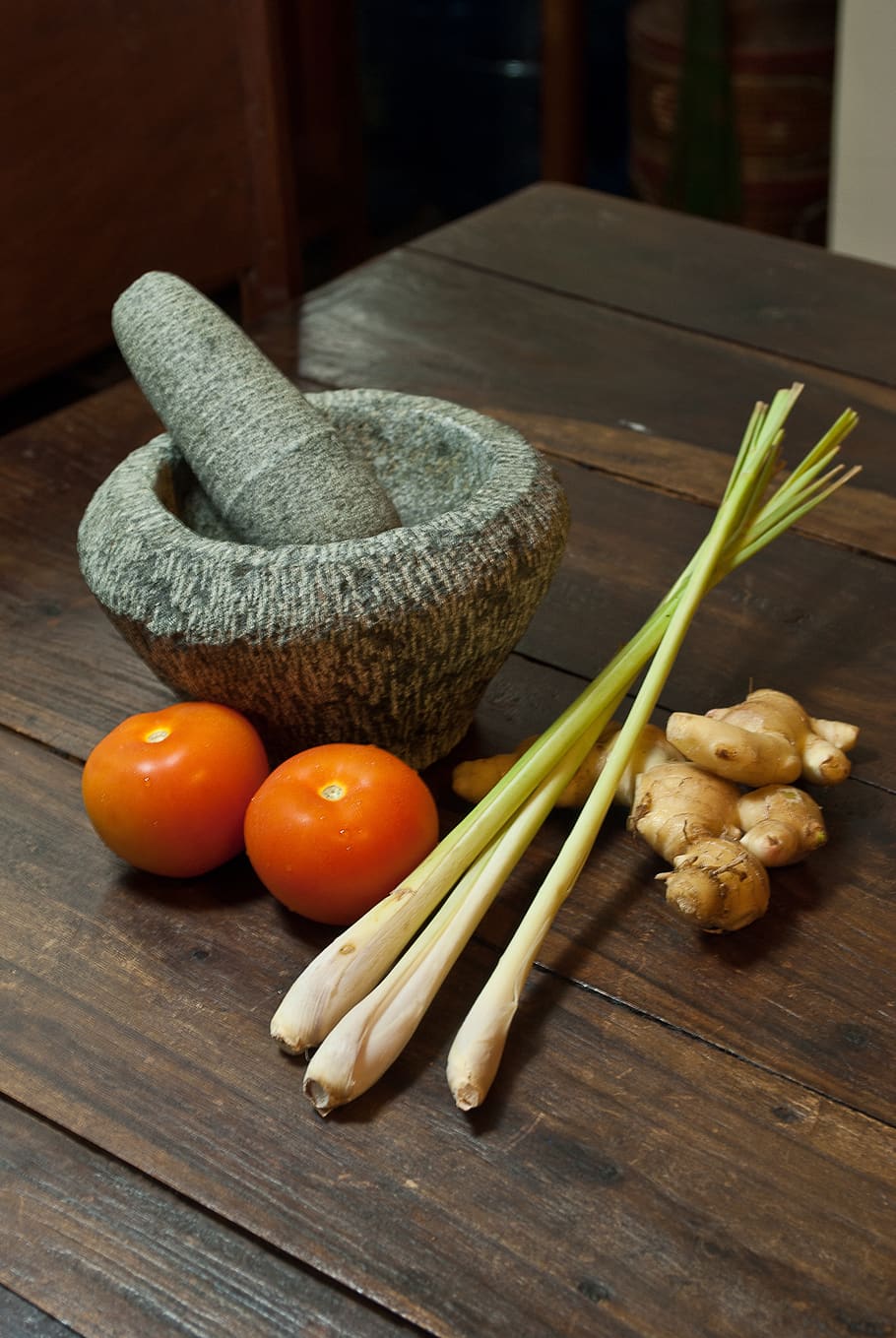 asian, asia, malaysia, tomatoes, lemongrass, cooking, wooden table, ginger, food, food and drink