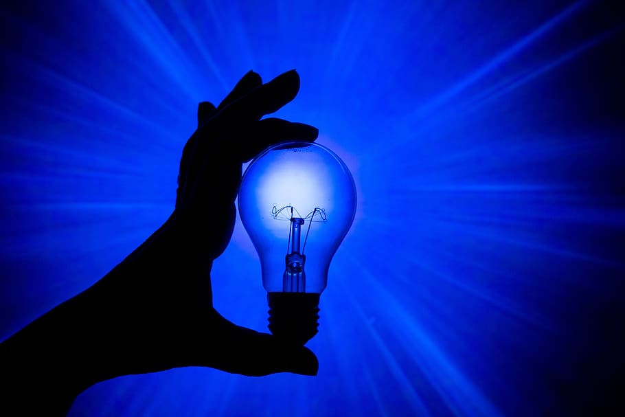 luz, bulbo, energia, eletricidade, iluminação, claro, equipamento de iluminação, mão humana, azul, mão