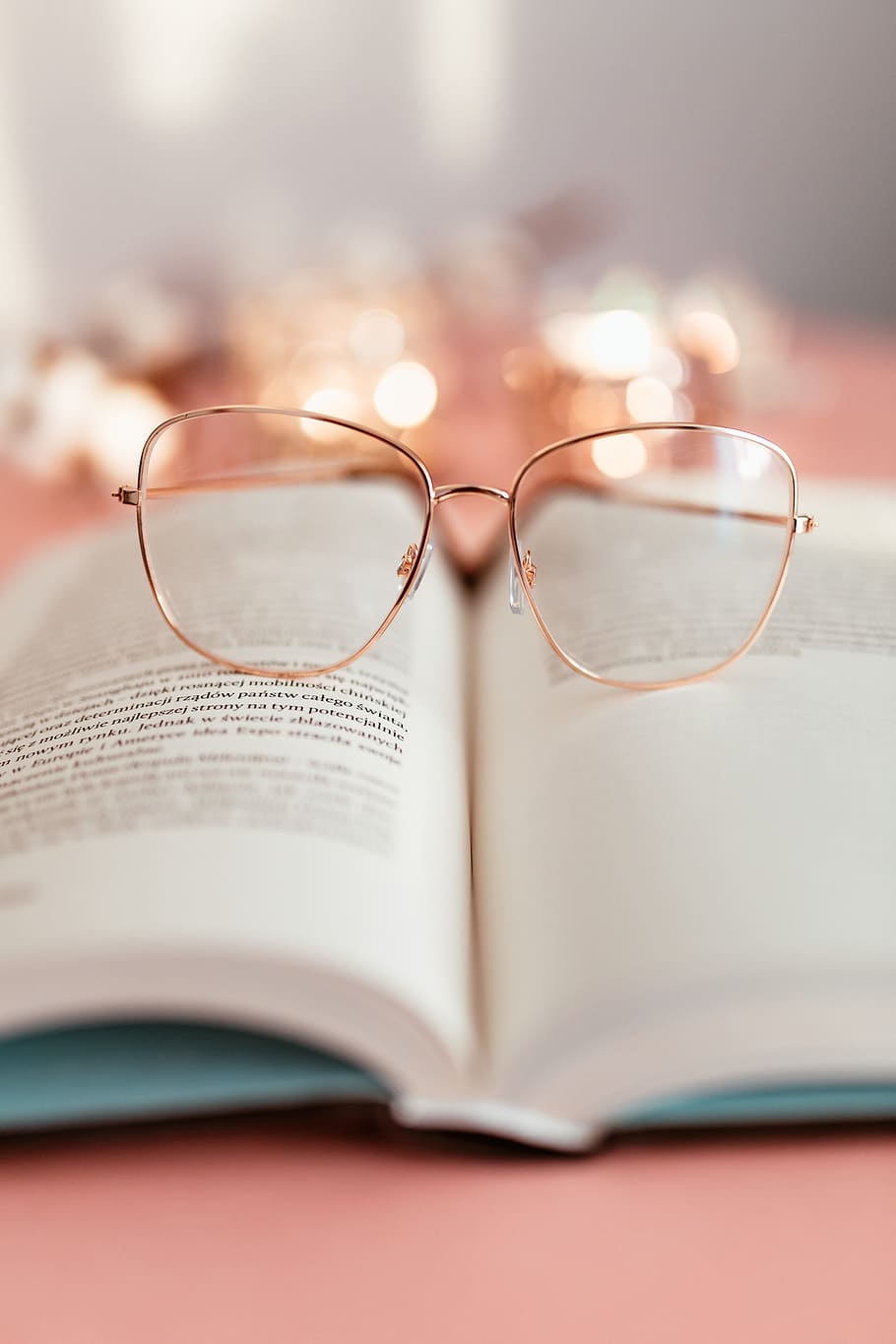 aberto, livro, rosa, fundo, leitura, óculos, aprendizagem, fundo rosa, estudo, feminino